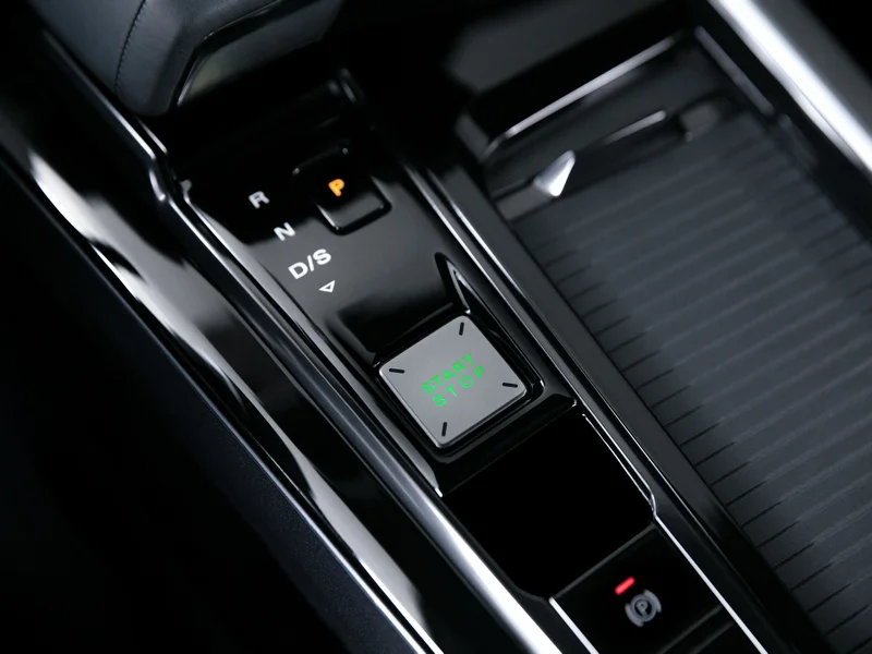 MG_One_-High-Res-25